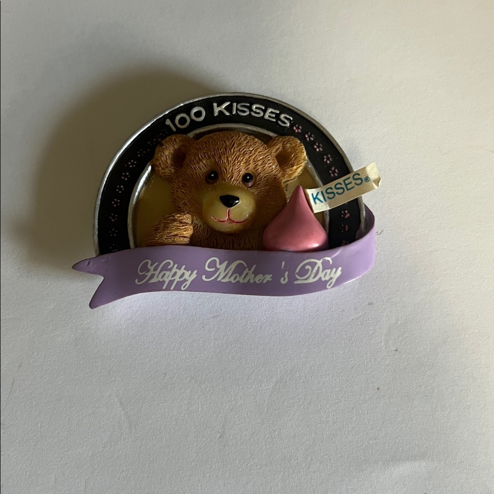 Hershey's Mother’s Day Bear Magnet - 100 Kisses